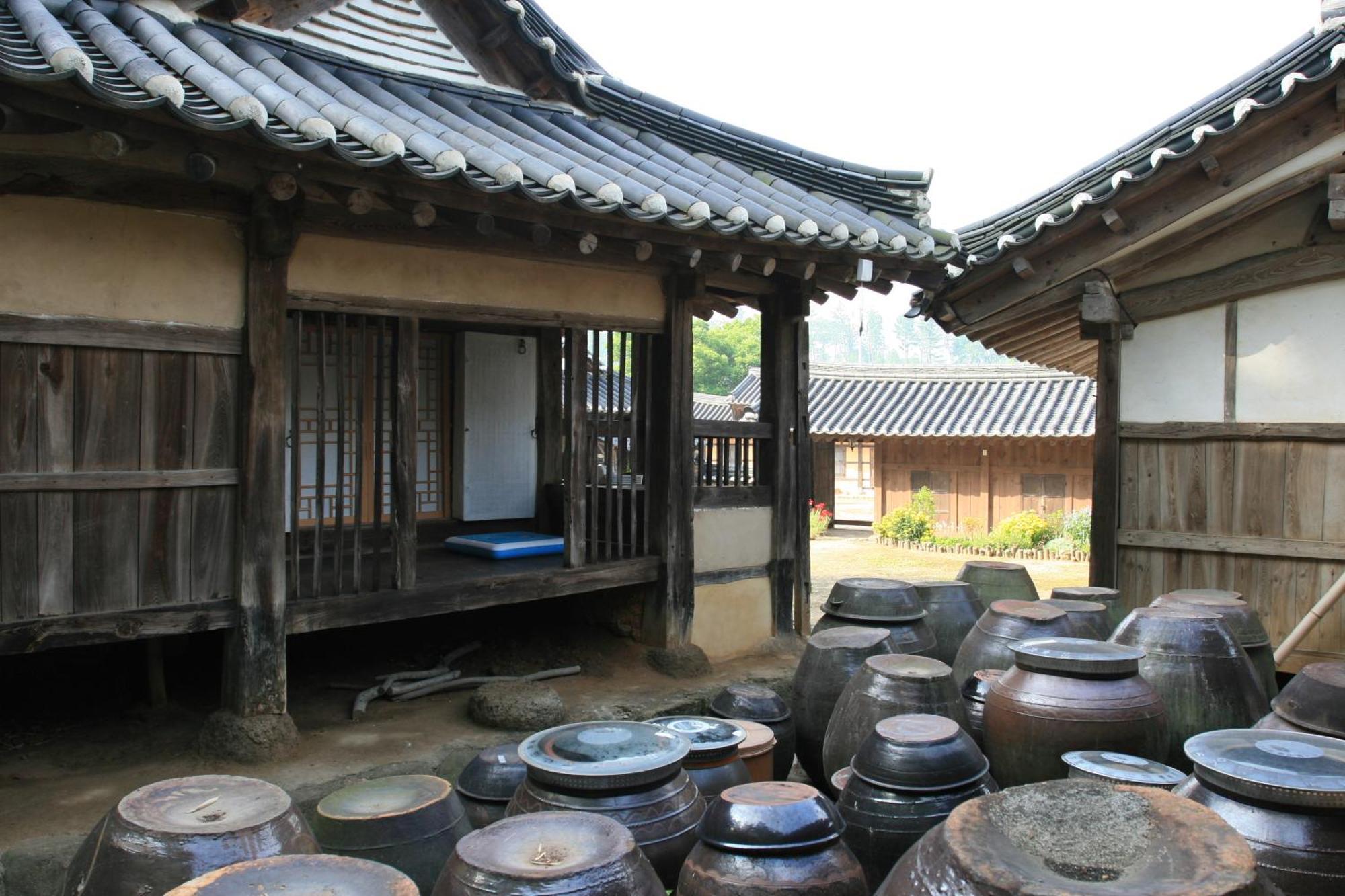 Jinrae Lee'S Traditional House Boseong Exterior photo