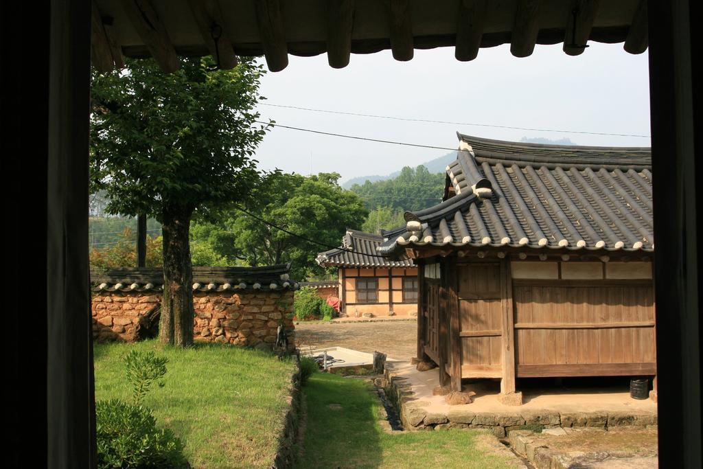 Jinrae Lee'S Traditional House Boseong Exterior photo