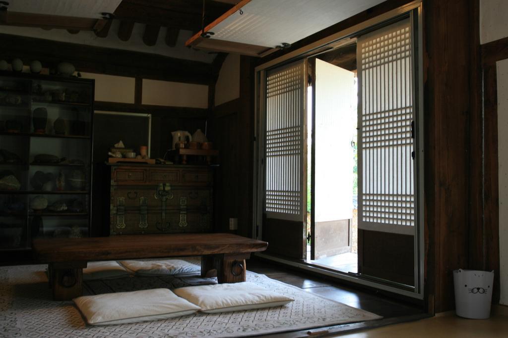 Jinrae Lee'S Traditional House Boseong Exterior photo