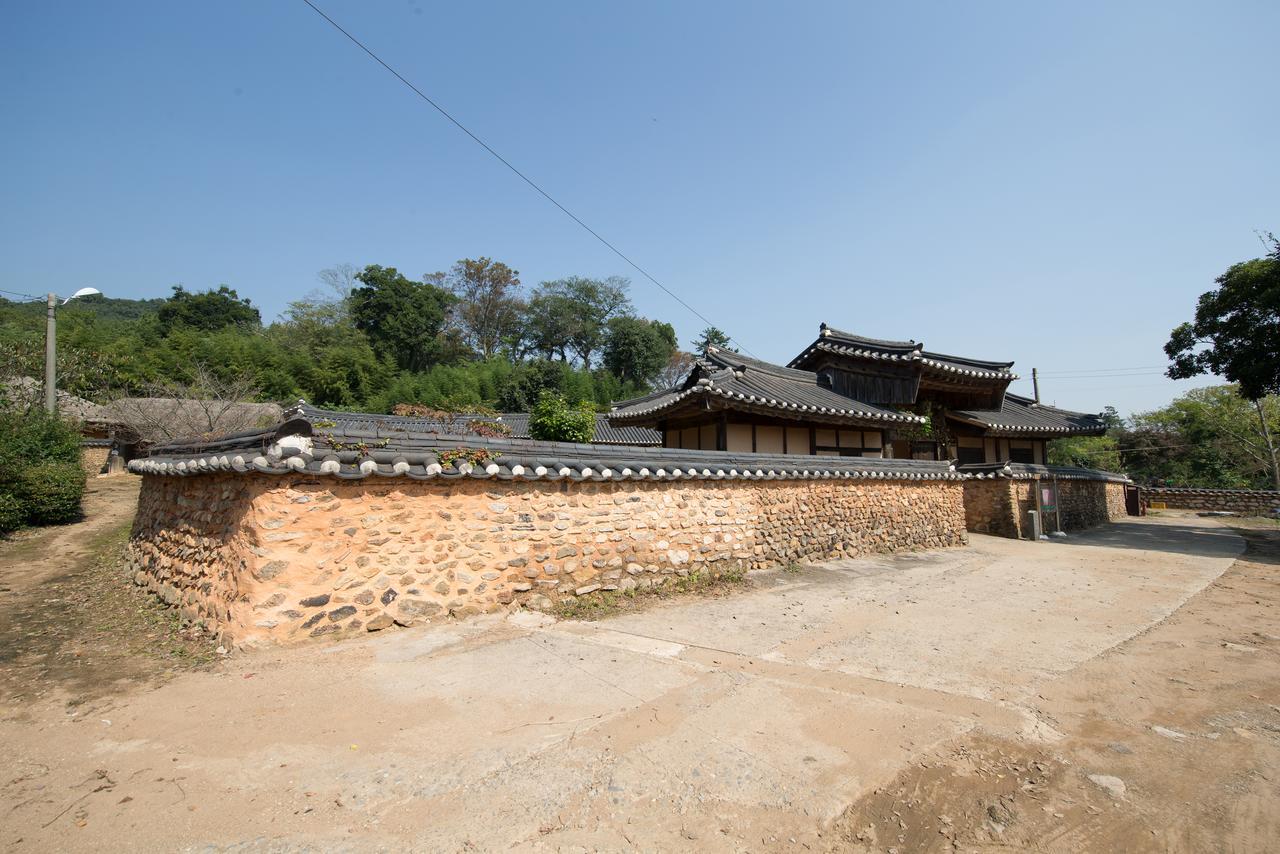 Jinrae Lee'S Traditional House Boseong Exterior photo