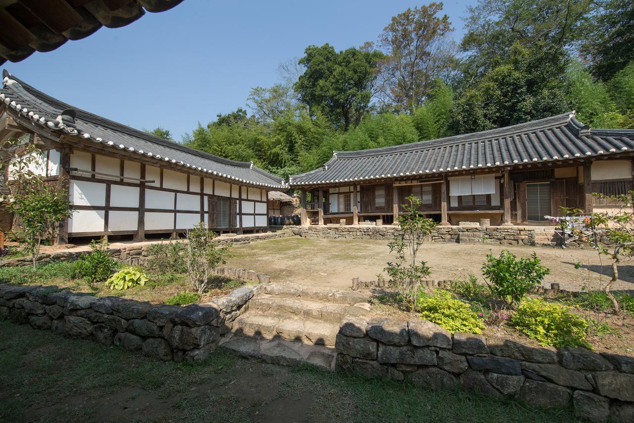 Jinrae Lee'S Traditional House Boseong Exterior photo